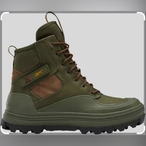 New Reebox Club C cleated